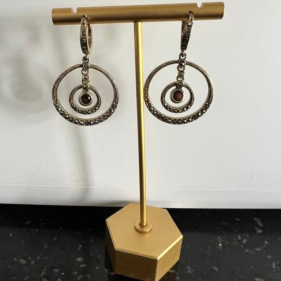 Vintage Monet Gold Tone Jewel Saddle Back Concentric Circle Dangle Earrings - Picture 1 of 8